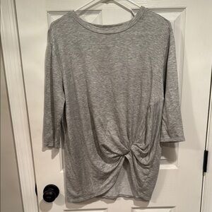Botanique Gray 3/4 Sleeve Knot Front Tunic